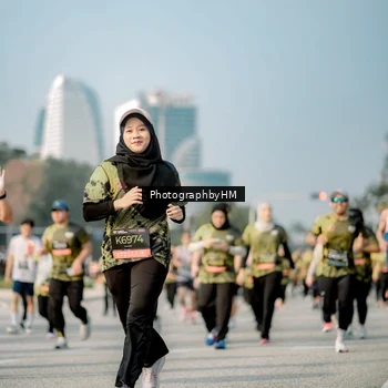 Runner Photo 6717978