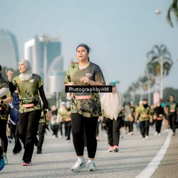 Runner Photo 6718000