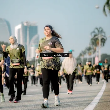 Runner Photo 6718010