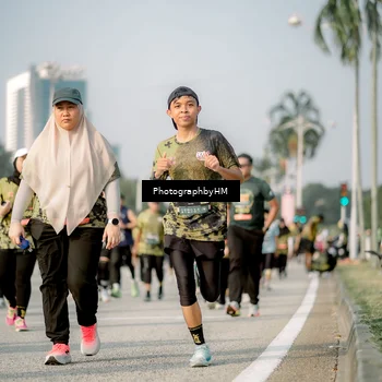Runner Photo 6718020
