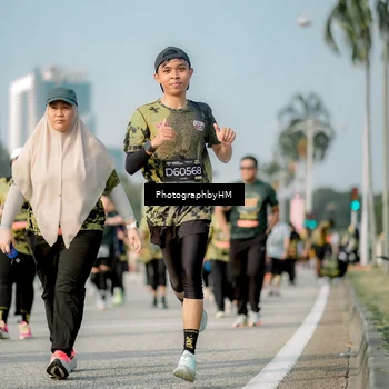 Runner Photo 6718024