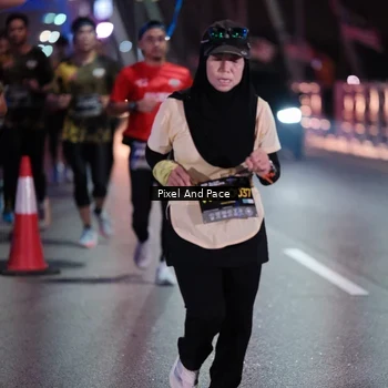 Runner Photo 6718028