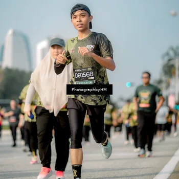 Runner Photo 6718029