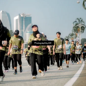 Runner Photo 6718053