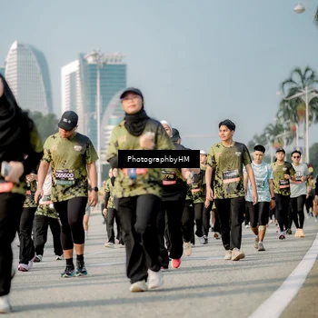 Runner Photo 6718056