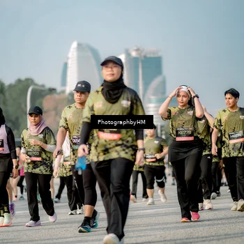 Runner Photo 6718070