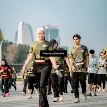 Runner Photo 6718074
