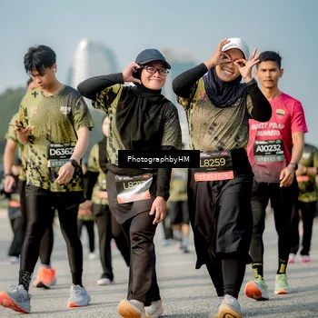 Runner Photo 6718128