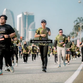Runner Photo 6718173