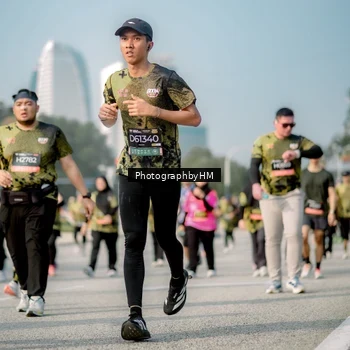 Runner Photo 6718183