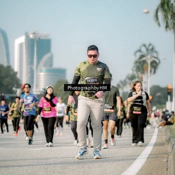 Runner Photo 6718189