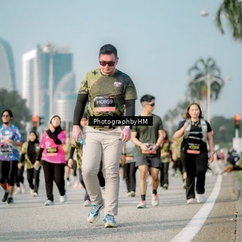 Runner Photo 6718192