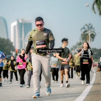 Runner Photo 6718199