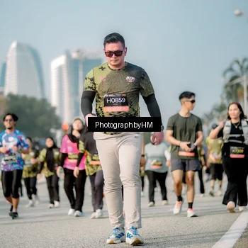 Runner Photo 6718210