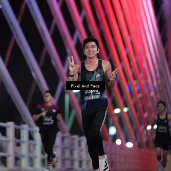 Runner Photo 6718247