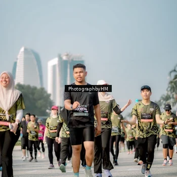 Runner Photo 6718279