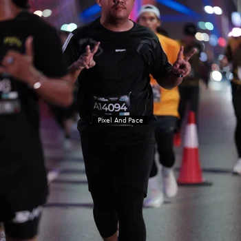 Runner Photo 6718291
