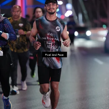 Runner Photo 6718425