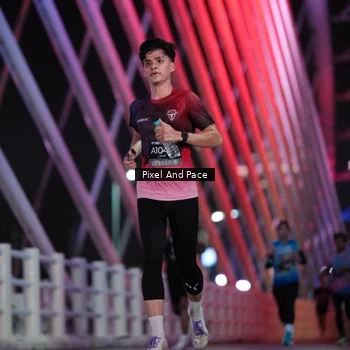 Runner Photo 6718575