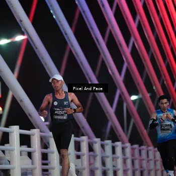 Runner Photo 6718740