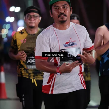 Runner Photo 6719076