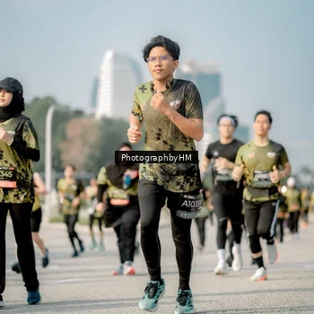 Runner Photo 6719376