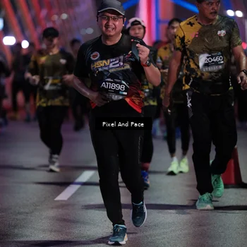 Runner Photo 6719401