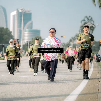 Runner Photo 6719690