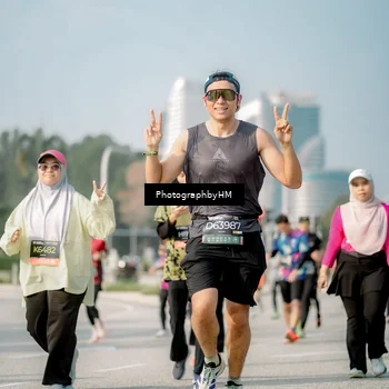 Runner Photo 6719751