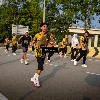 Runner Photo 6719756