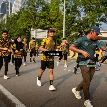 Runner Photo 6719773