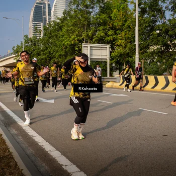 Runner Photo 6720111