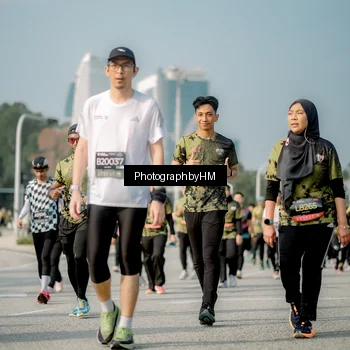 Runner Photo 6720189
