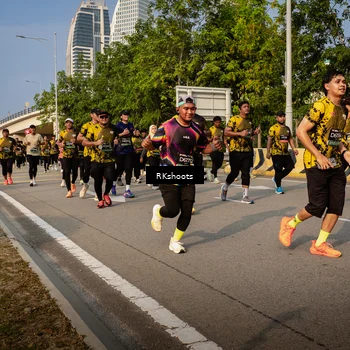 Runner Photo 6720359