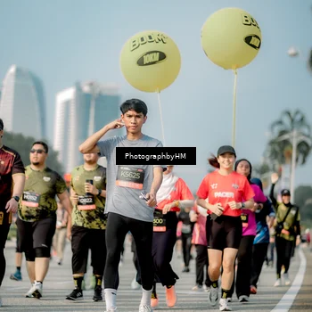 Runner Photo 6720471