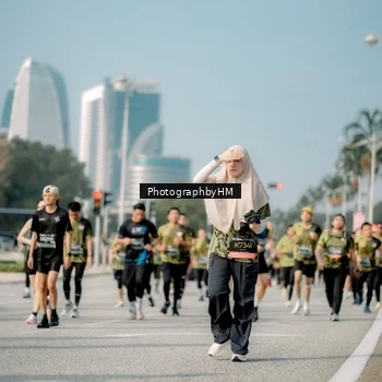 Runner Photo 6720547