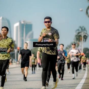 Runner Photo 6720592