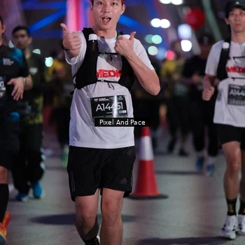Runner Photo 6720609