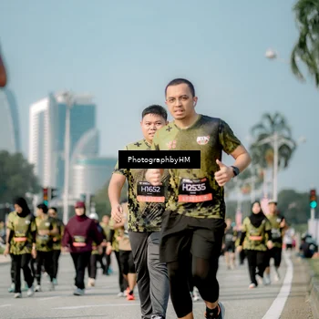 Runner Photo 6720679
