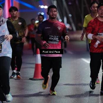 Runner Photo 6720789