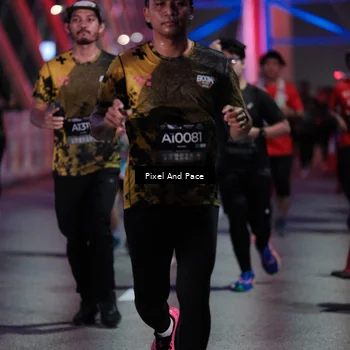 Runner Photo 6720823
