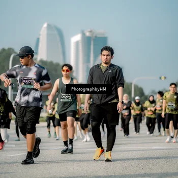 Runner Photo 6720974