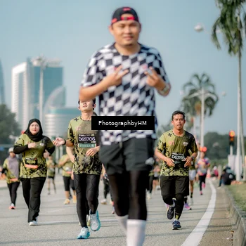 Runner Photo 6721044