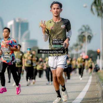 Runner Photo 6721084