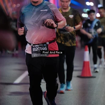 Runner Photo 6721088