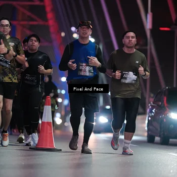 Runner Photo 6721189