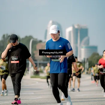 Runner Photo 6721272