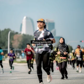 Runner Photo 6721360