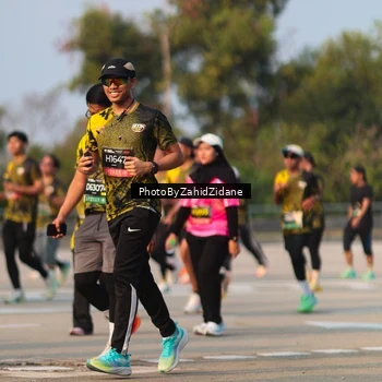Runner Photo 6722032