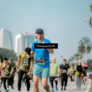 Runner Photo 6722363